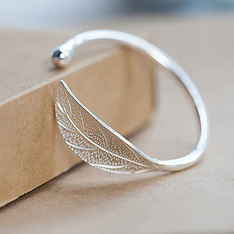 Bracelet en Argent avec Feuille d'Automne et Papillon main image 1